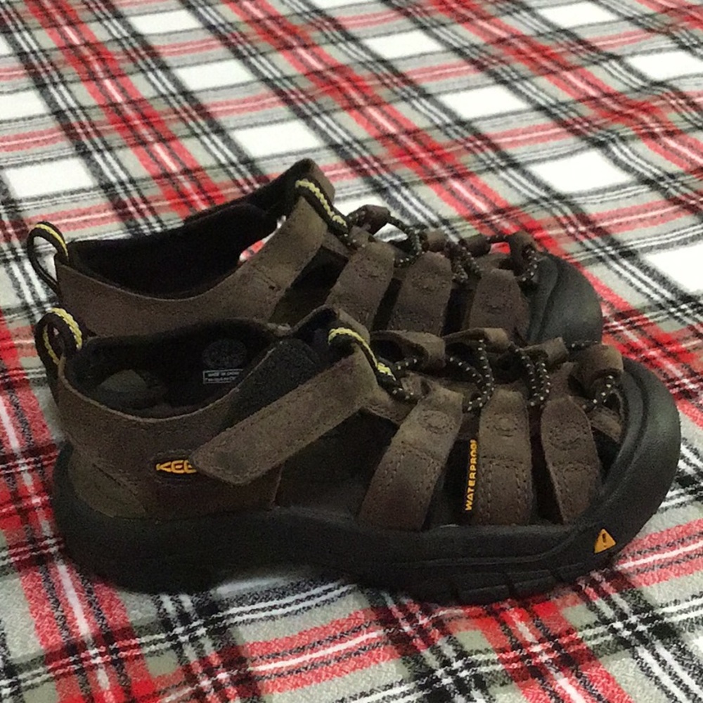 Keen Kids Brown Leather Waterproof Sandals Sz 12 Mint